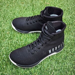 NOBULL - Womens Athletic Shoes - SIZE 8